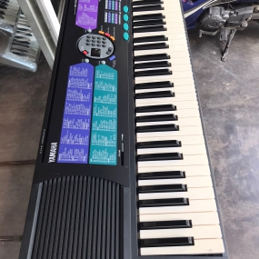 Đàn Organ PSR-180