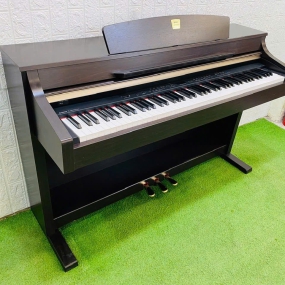 Đàn Piano Yamaha CLP-330