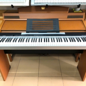 Đàn piano điện Casio PX-100