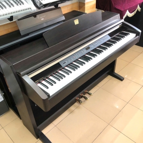 Đàn piano Yamaha CLP-230R