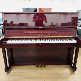 Piano cơ Yamaha W108B