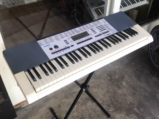 Đàn Organ Piano LK-215