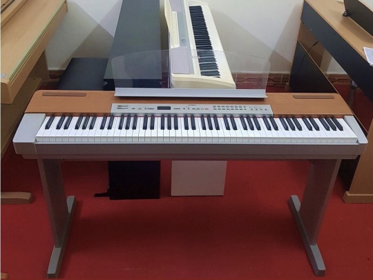 Đàn piano yamaha p-120