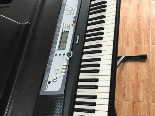 Đàn Organ PSR E-213