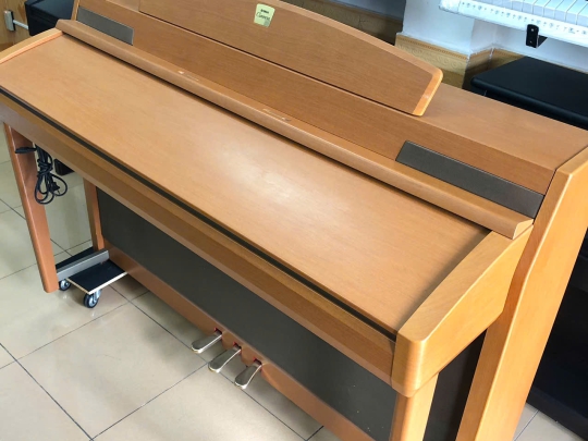 Piano điện yamaha CLP-270C