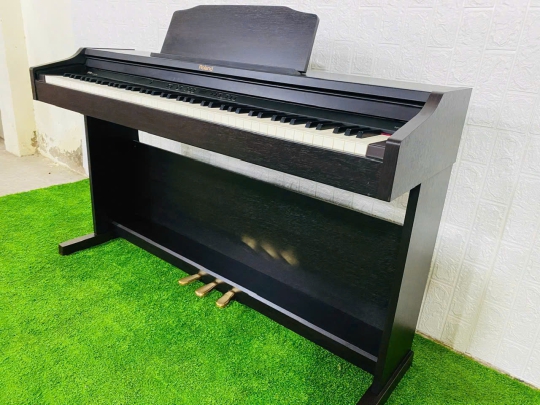 Đàn Piano Điện Roland RD301