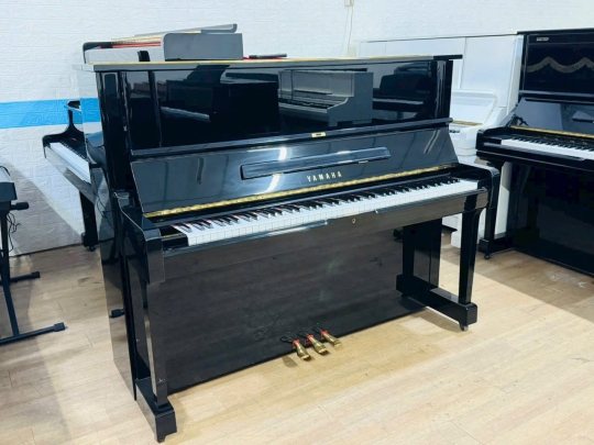 Đàn Piano cơ Yamaha YUS