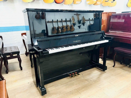 Đàn Piano Cơ Yamaha YUA 