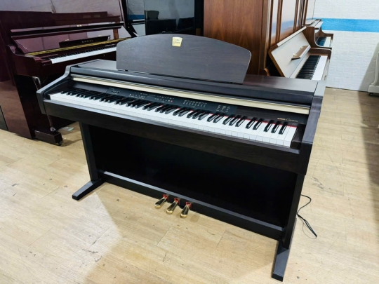 Đàn Piano Yamaha CLP-930 
