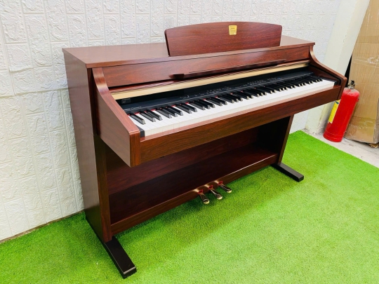 Đàn piano điện Yamaha CLP-330