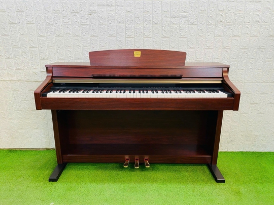 Đàn piano điện Yamaha CLP-330