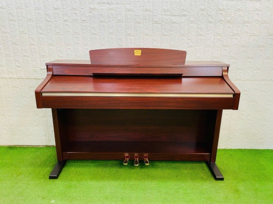 Đàn piano điện Yamaha CLP-330