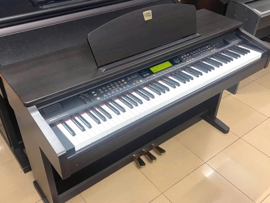 Đàn Piano Yamaha CVP-201
