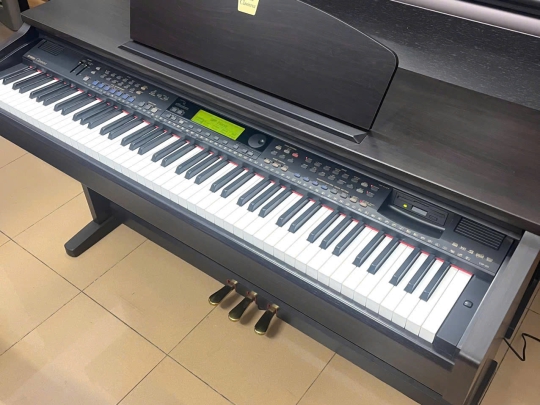 Đàn Piano Yamaha CVP-201