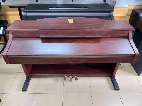 Đàn Piano Yamaha CLP-340M