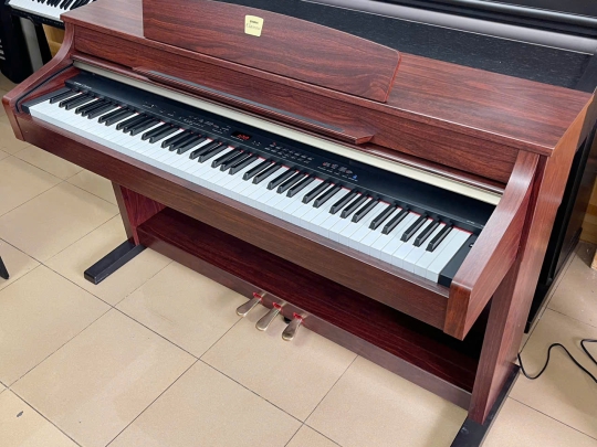 Đàn Piano Yamaha CLP-340M