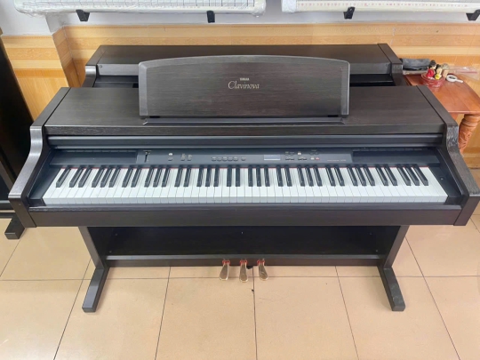 Đàn Piano Yamaha CLP-820