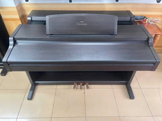 Đàn Piano Yamaha CLP-820