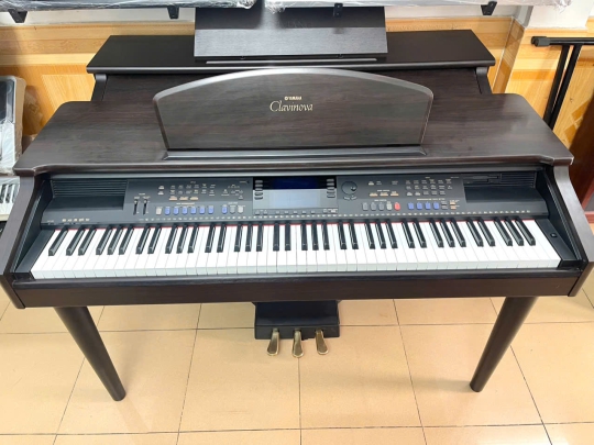 Piano Yamaha CVP-105