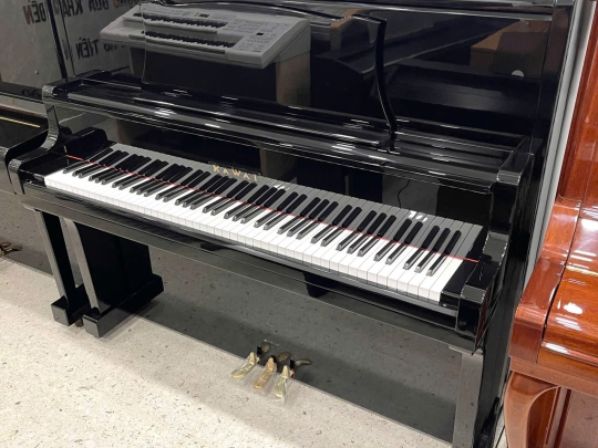 Piano cơ Kawai KU5