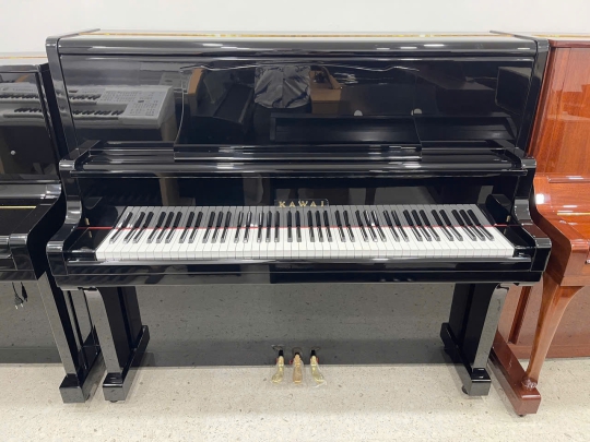 Piano cơ Kawai KU5
