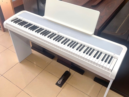 Piano Korg B2