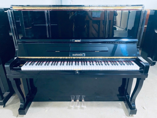 Piano Cơ Diapason 132-A