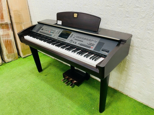 Piano Yamaha CVP-307