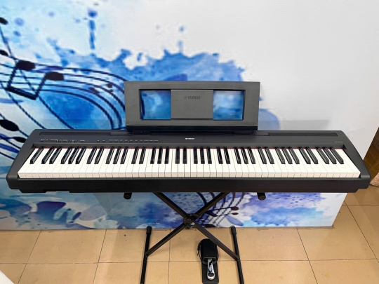 Piano Yamaha P-95