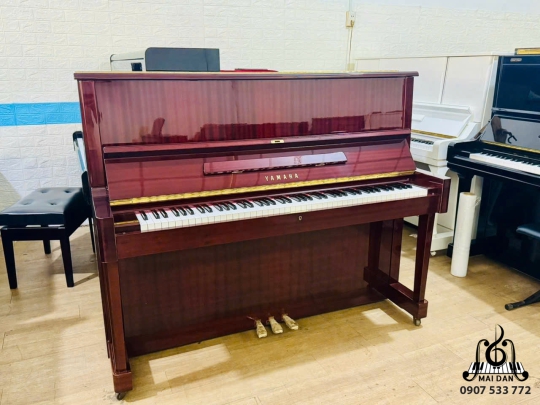 Đàn Piano cơ Yamaha W108B