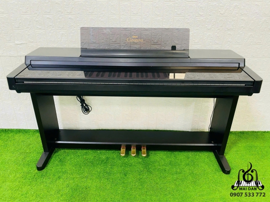 Piano Yamaha CLP-560