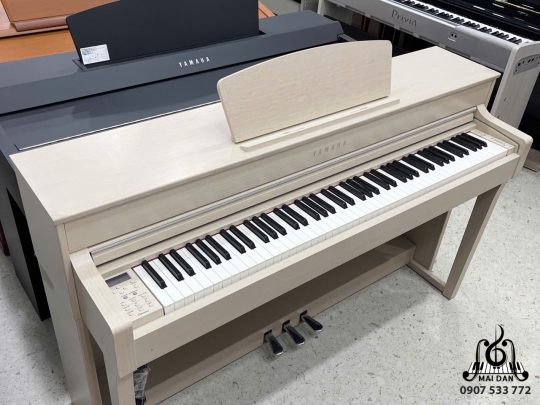 Piano Yamaha CVP-635WA